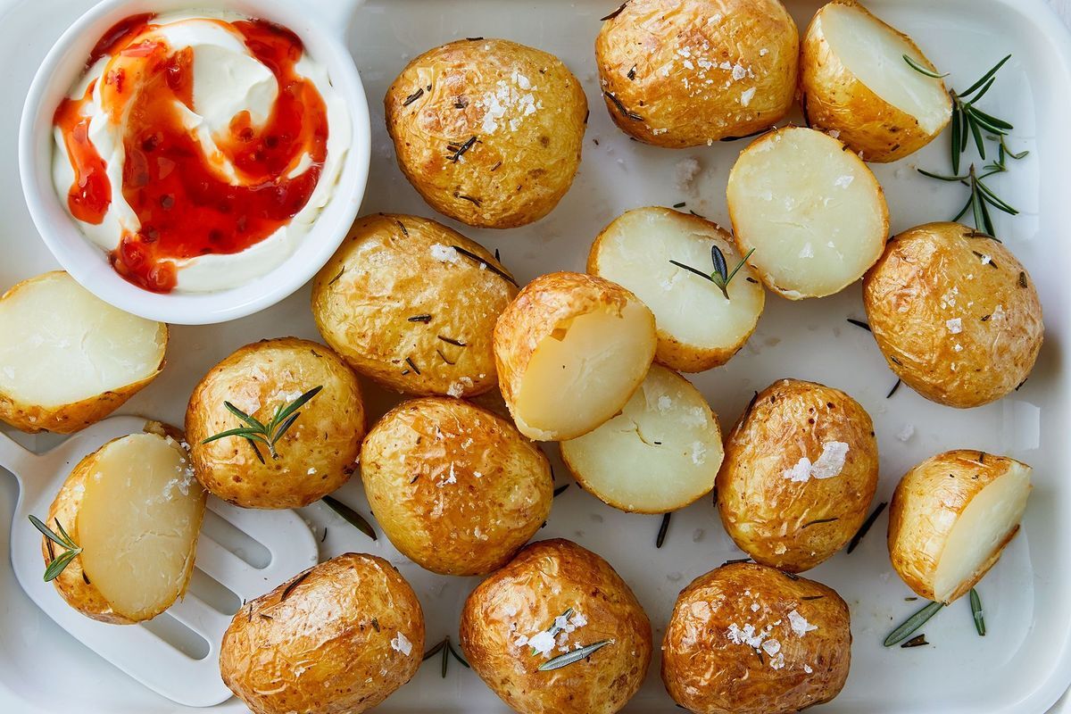 air-fryer-baked-potatoes-recipe