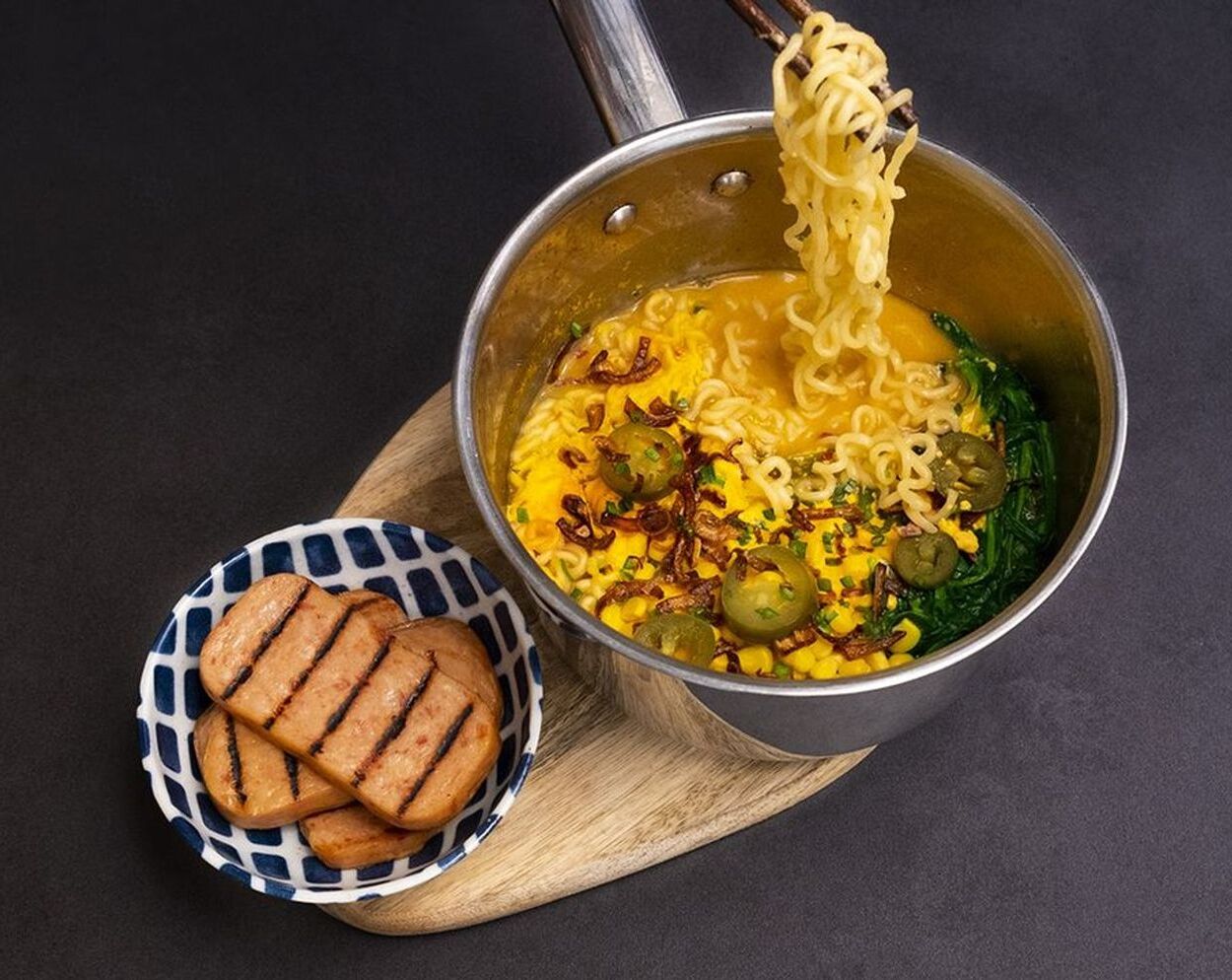 cheesy-ramen-noodles-recipe
