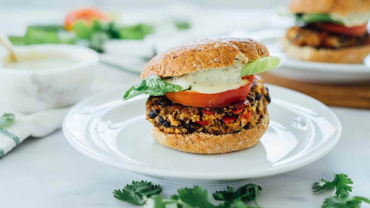 quinoa-black-bean-burgers-recipe