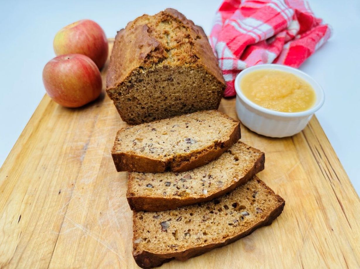spiced-applesauce-bread-recipe